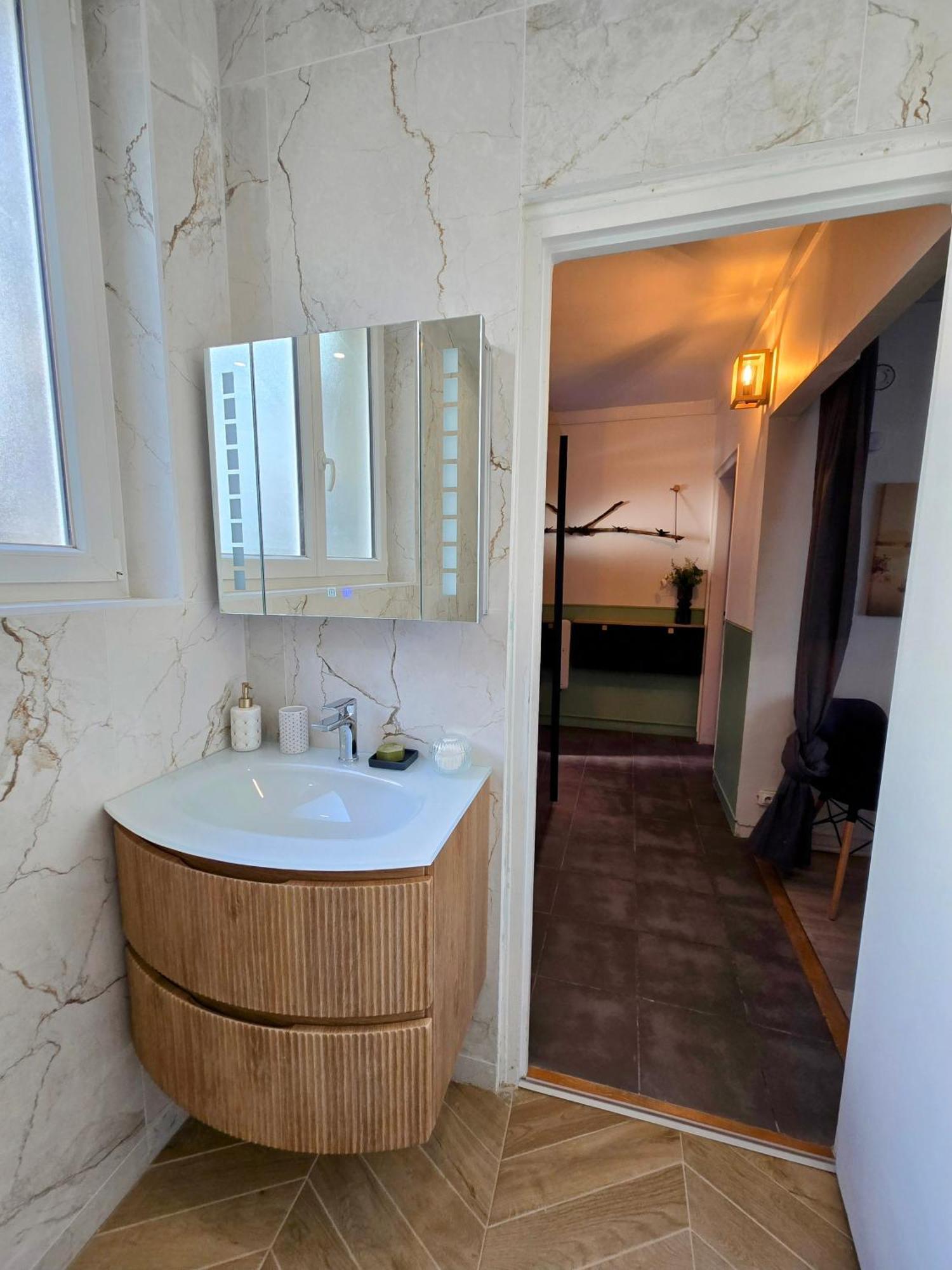 Le Rive Gauche By Beds76, Grand Parking Apartment Rouen Exterior photo